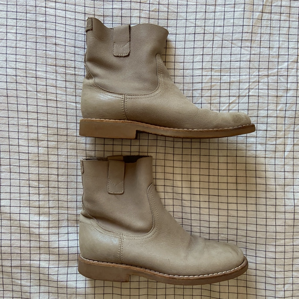 Roots Leather Booties